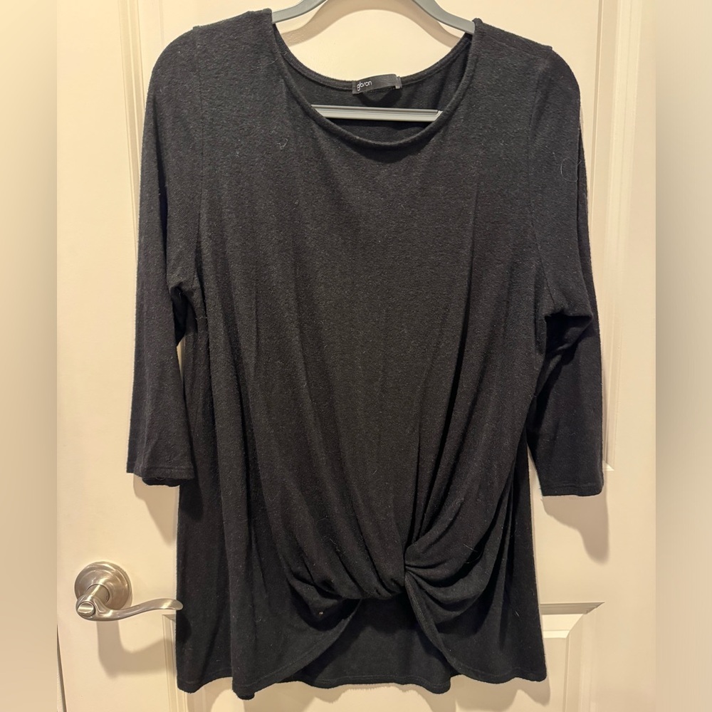 Gibson sweater knot front size L